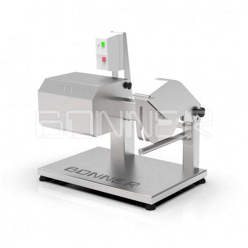 Disk saw for poultry meat