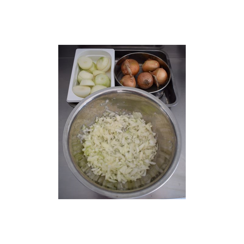 Onion prepared to fry 